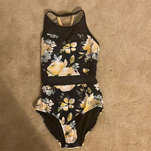Oh layla leotard. worn 1 or 2 times looks like new. - Picture 1 of 3